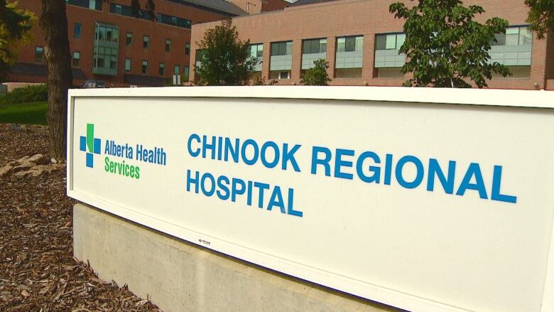 A photo of the sign outside of Chinook Regional Hospital