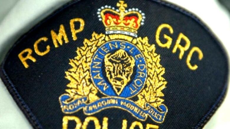 rcmp badge 