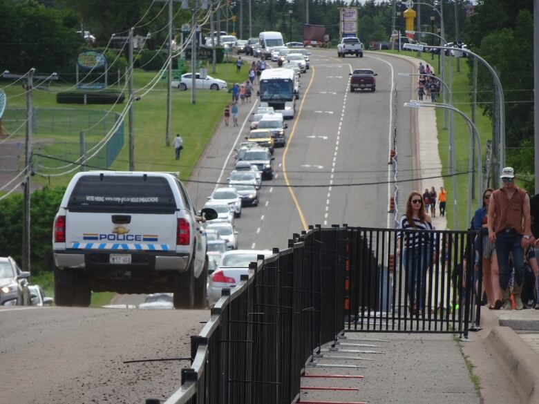 A line of cars on the road near Cavendish.