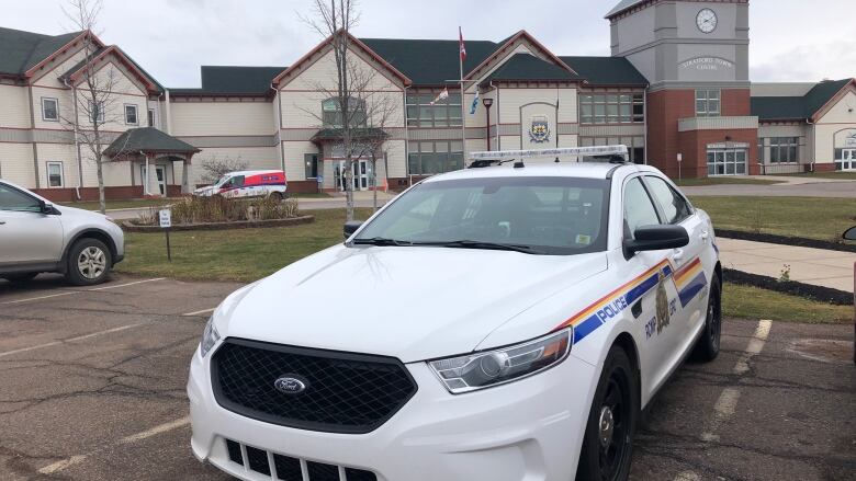 RCMP vehicle outside Stratford town hall.