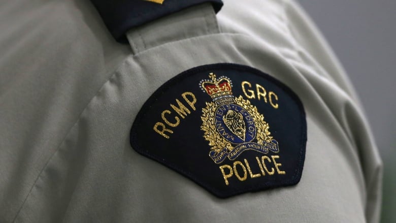 A shoulder patch with the RCMP logo.