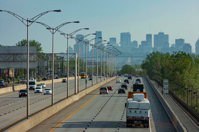 Highway leading to Montreal