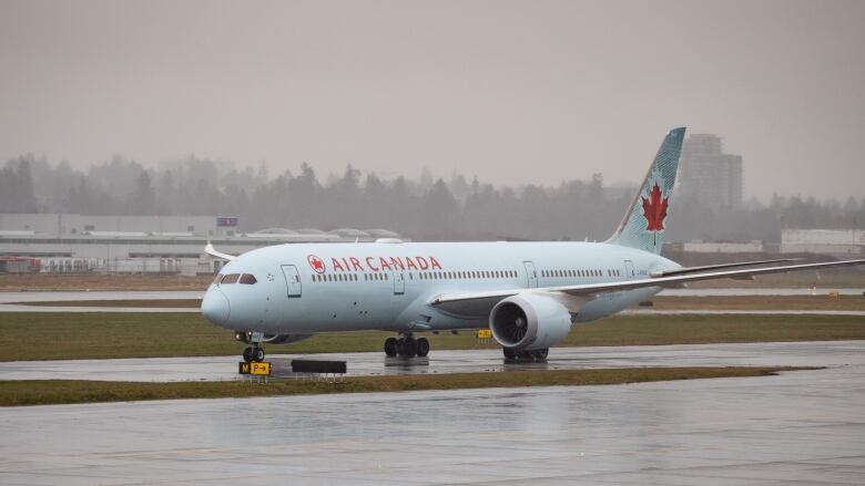 air canada plane