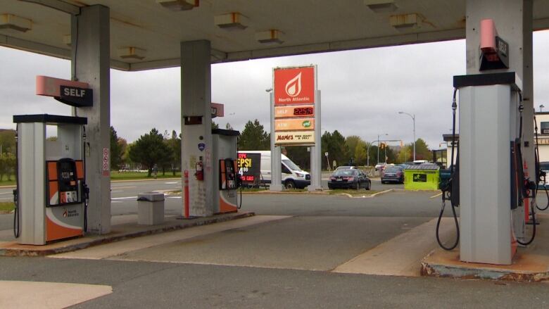 A photo of a gas station.