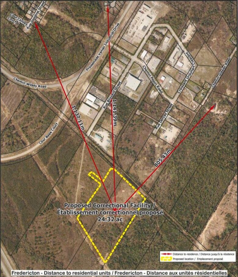 A map showing how far away the jail would be from residential areas. The closest is 800 metres and the farthest is 1.14 kilometres