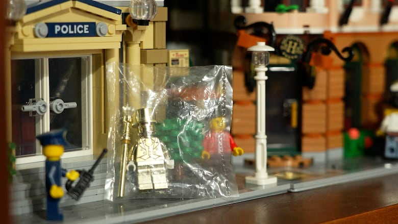 Mr. Gold is a rare LEGO figure that is valued at $6,500 USD. Matthew Fox is selling his for $7,200 Canadian. 