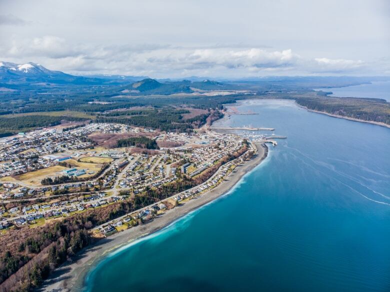 A small city bordering the ocean.