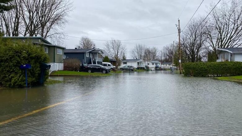 Rain fills the streets of the municipality of Maskinong