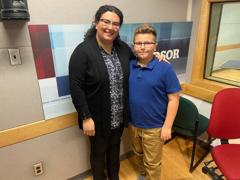 Isaac Brogan and his mom Paulette say they're both excited about what's to come at next week's Scripps National Spelling Bee near Washington, D.C.