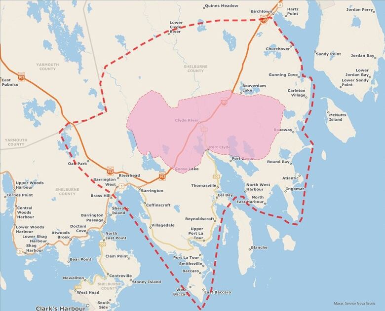 A map shows the active fire perimeter and the evacuation area.