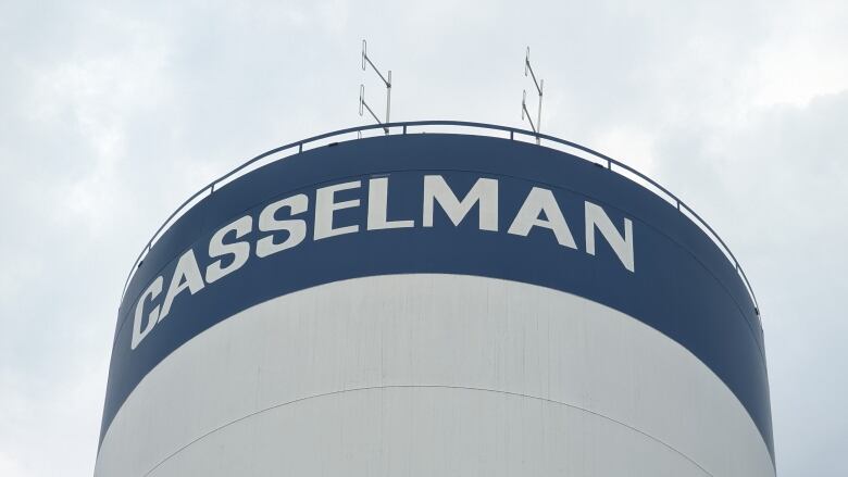 The blue and white Casselman water tower.