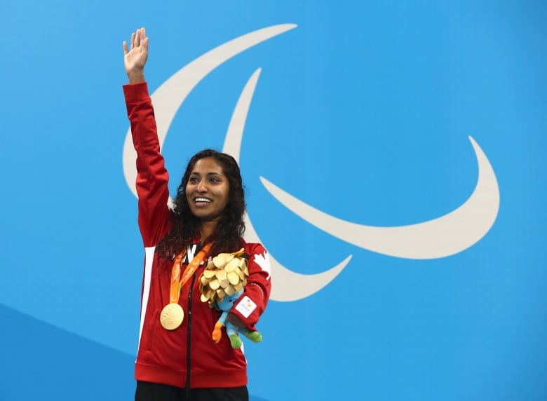 Katarina Roxon celebrates on the podium at Rio 2016.