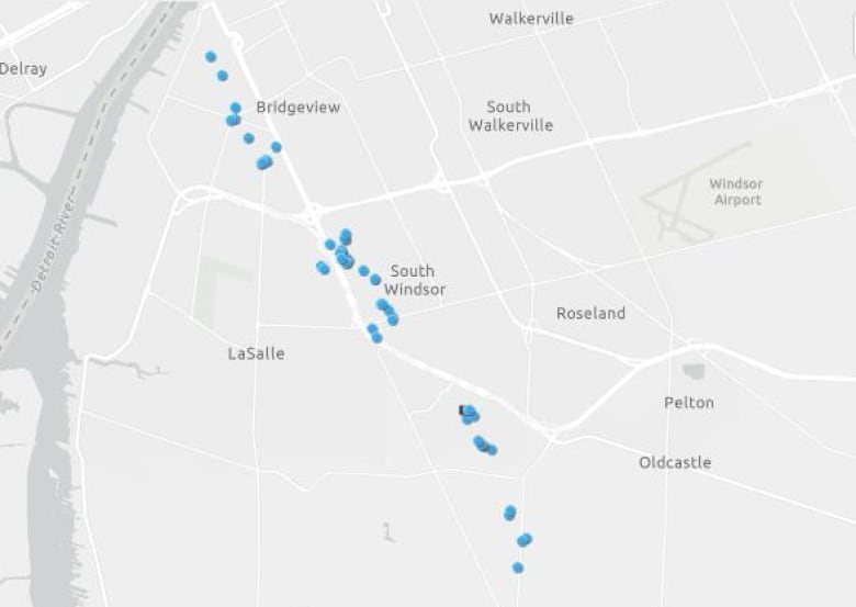 Map showing locations in Windsor, Ont., where photos were taken from the ground along the 11.6 kilometre damage path.