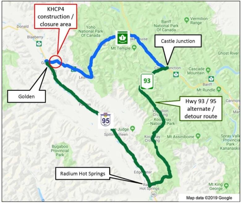 A stretch of Highway 1 just east of Golden is highlighted on a map, with Hwy 95 and 93 highlighted as detours to get to Castle Junction, Alberta.