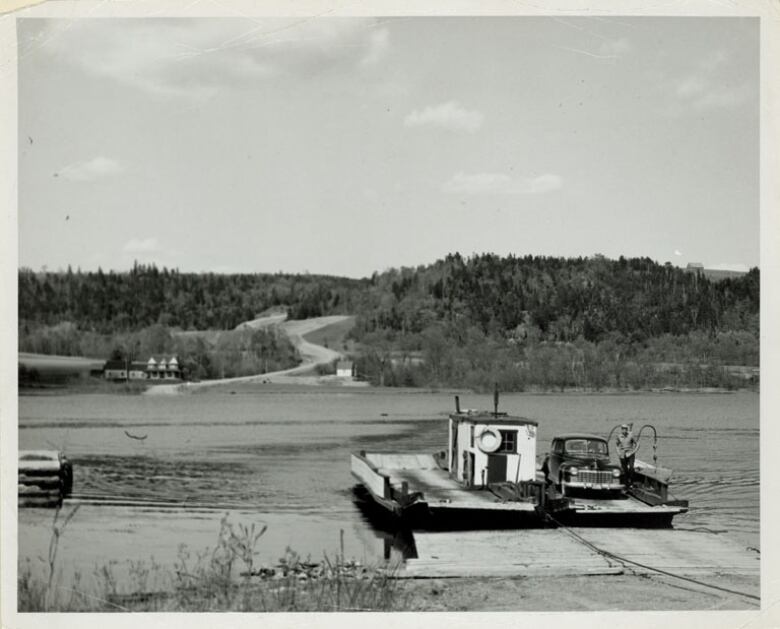 A crisp black-and-white 1940s photo of a ferry on the St. John River.