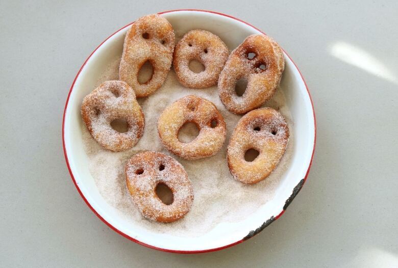 A bowlful of screaming donuts. 