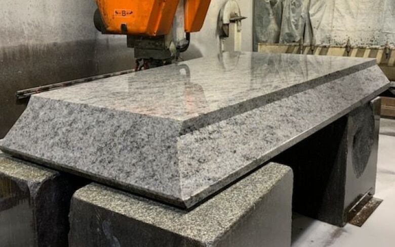 the granite cover for a tomb of the unknown soldier