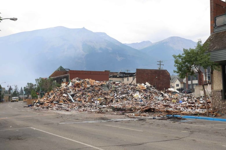 A big pile of debris. 