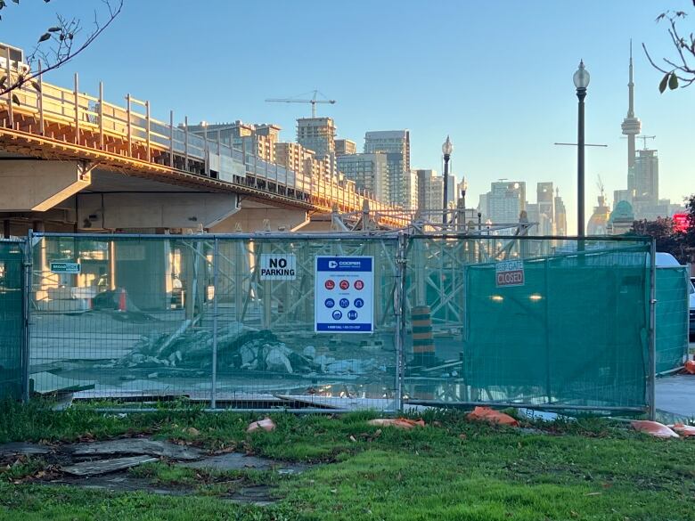 The current phase of construction includes rebuilding a 700-metre of elevated roadway between Dufferin Street and Strachan Avenue.