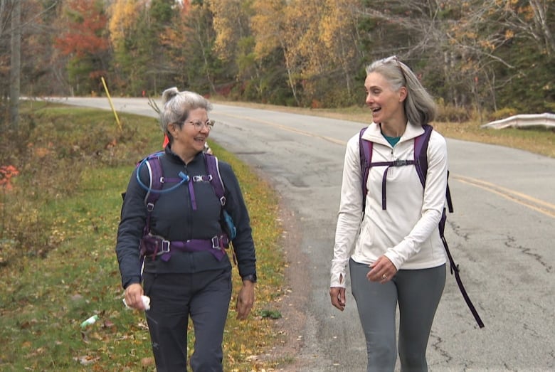 Anna Marie Kaiser and Julie Mireault-Wiseman on the Island Walk near Murray River.