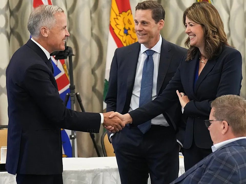 Alberta-Ottawa Pipeline Deal 'Days Away' as Smith Reports Breakthrough with Carney