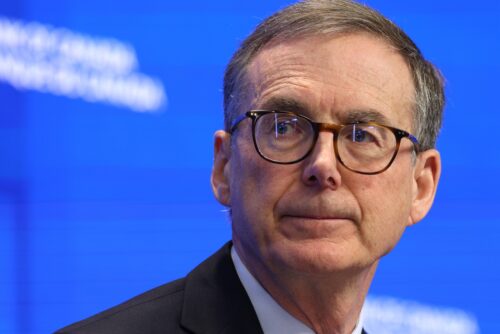 Bank of Canada Holds Rate Steady as Oil Crisis and U.S. Tariffs Create Economic Crossroads