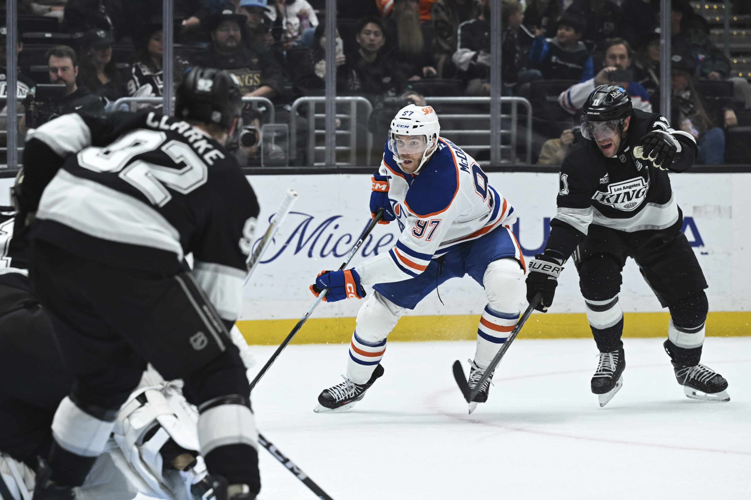 McDavid Magic: Oilers Chase Playoff Clincher Against LA Kings