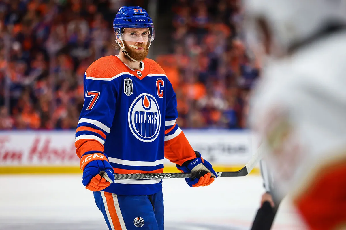 McDavid's Post-Game Comments Spark Controversy After Oilers Loss to Lightning