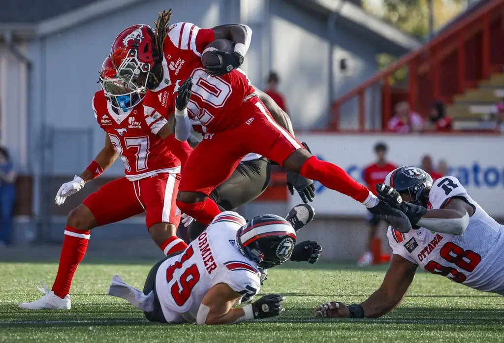 Paredes Delivers 62-Yard Miracle to Keep Stampeders' Playoff Dreams Alive